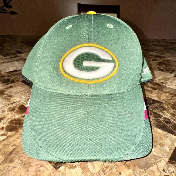 Green Bay Packers Men's NFL Breast Cancer Awareness Velcro Cap Hat - Picture 1 of 7